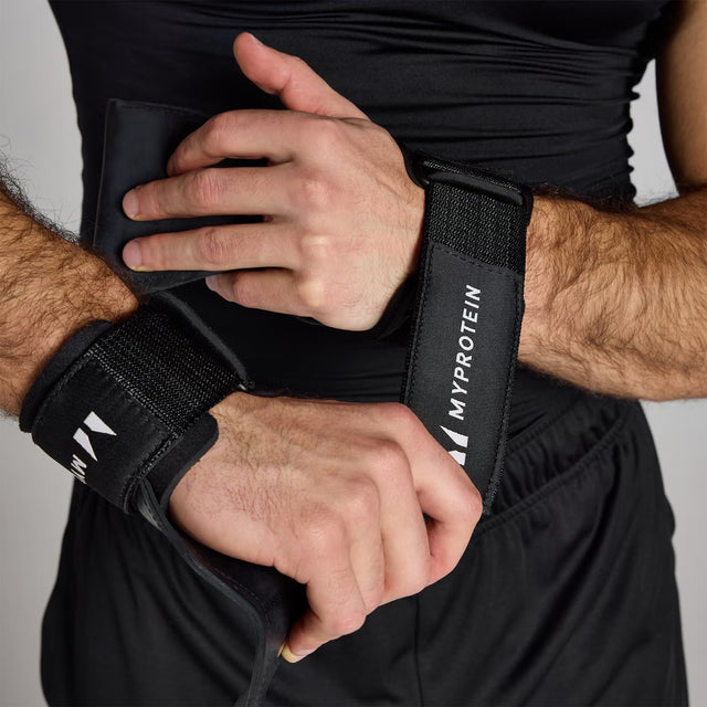 Myprotein Heavy Duty Lifting Grips with Rubberized Palm and Adjustable Wrist Straps - Black